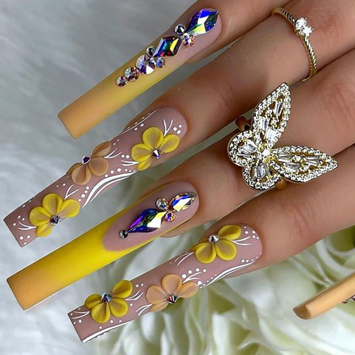 Press on Nails Long Square Fake Nails Silver French False Tip with Rhinestones Charms Design Glue on Nails 3D Heart Stick on Nails Elegant Glitter Glossy Acrylic Nails for Women Manicure 24Pcs