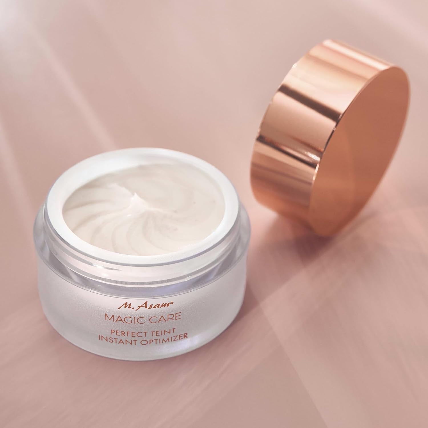 Magic Care Perfect Teint (1.01 Fl Oz) - Transparent Makeup and Skincare Cream with Peptide Complex and Retinol for Minimizing Wrinkles and Pores