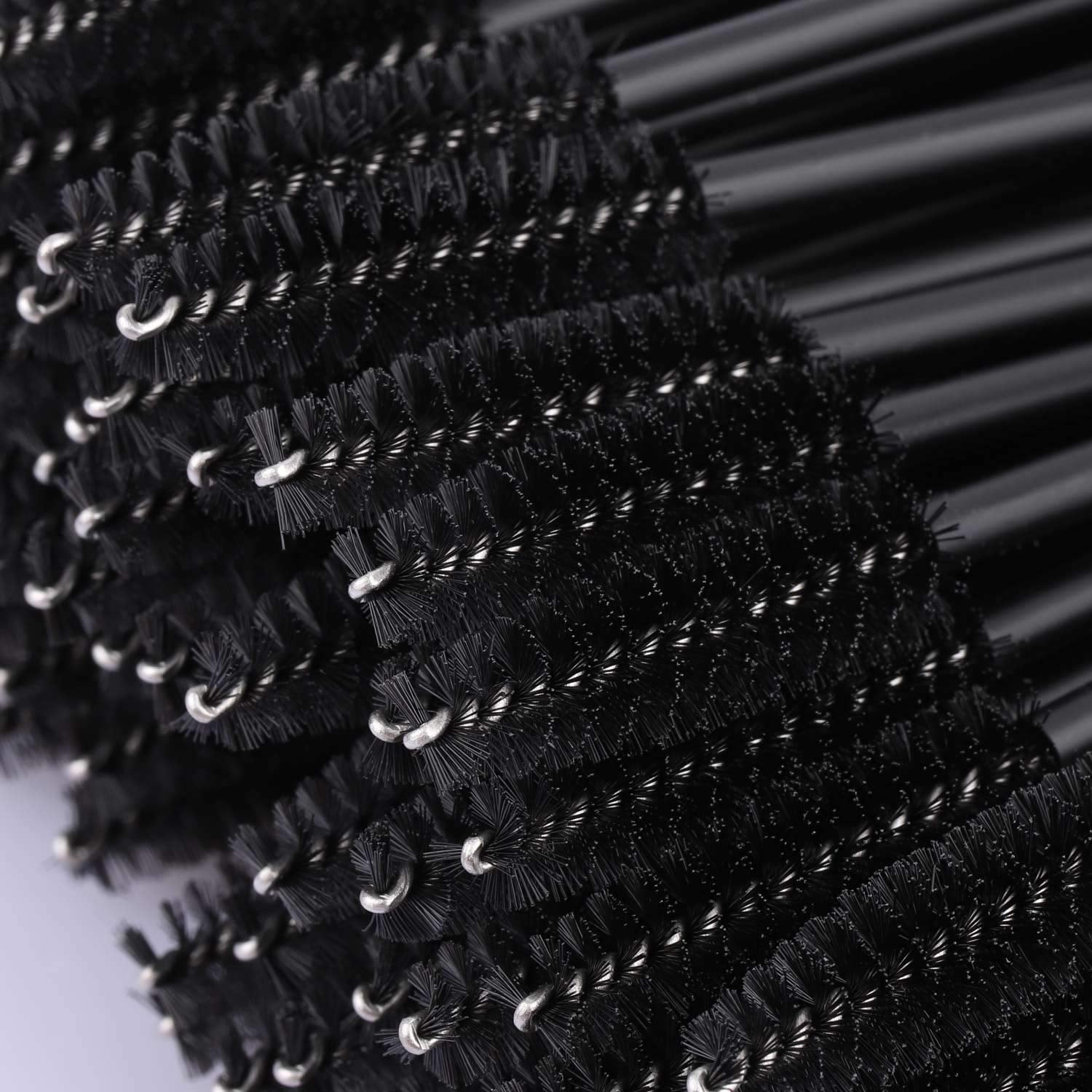 200 Disposable Mascara Wands and Lip Brushes - Lipstick and Lip Gloss Applicators for Eyebrow and Eyelash Extensions, Black