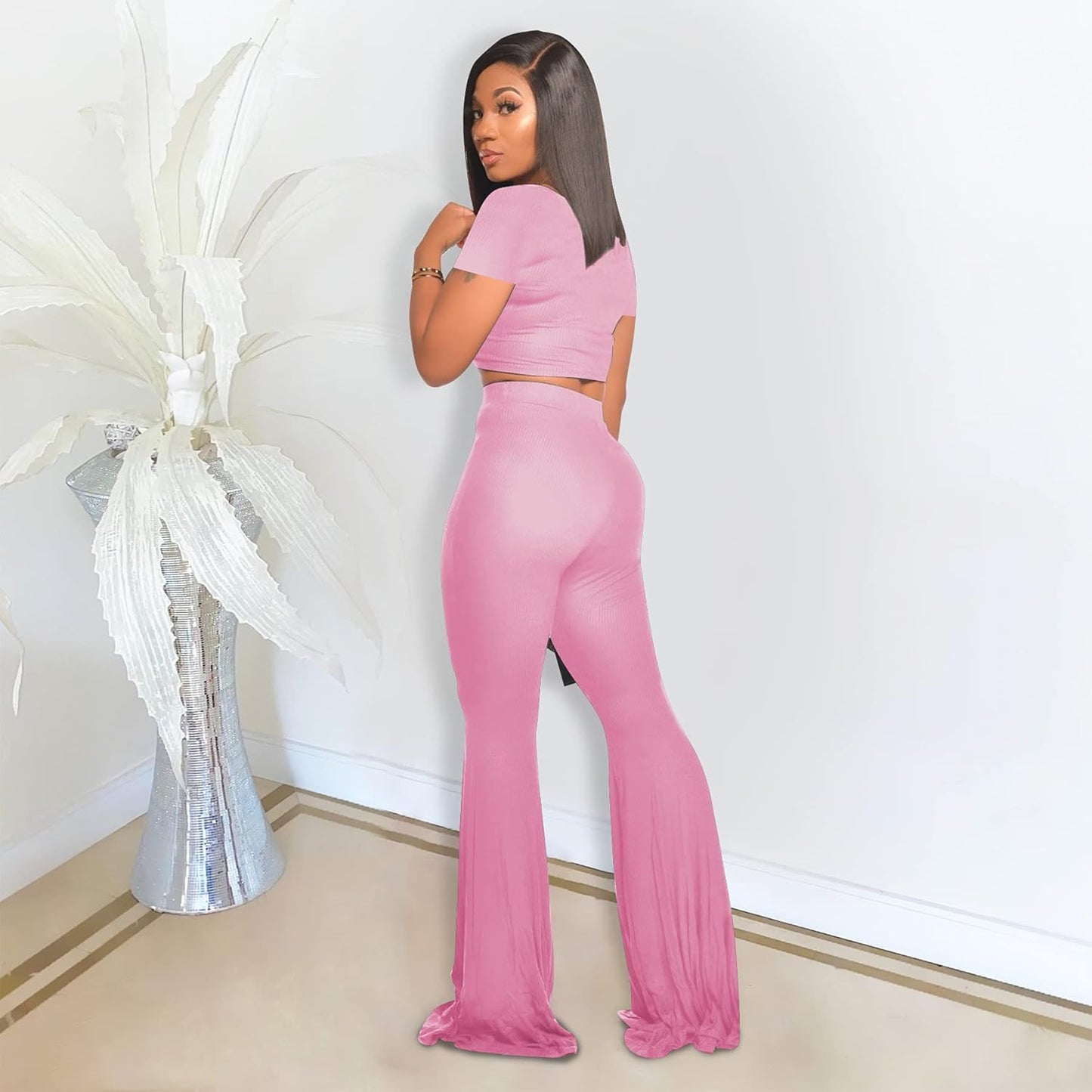 Women's 2-Piece Workout Set - Stylish Crop Top and High-Waisted Flared Pants for Yoga and Sports