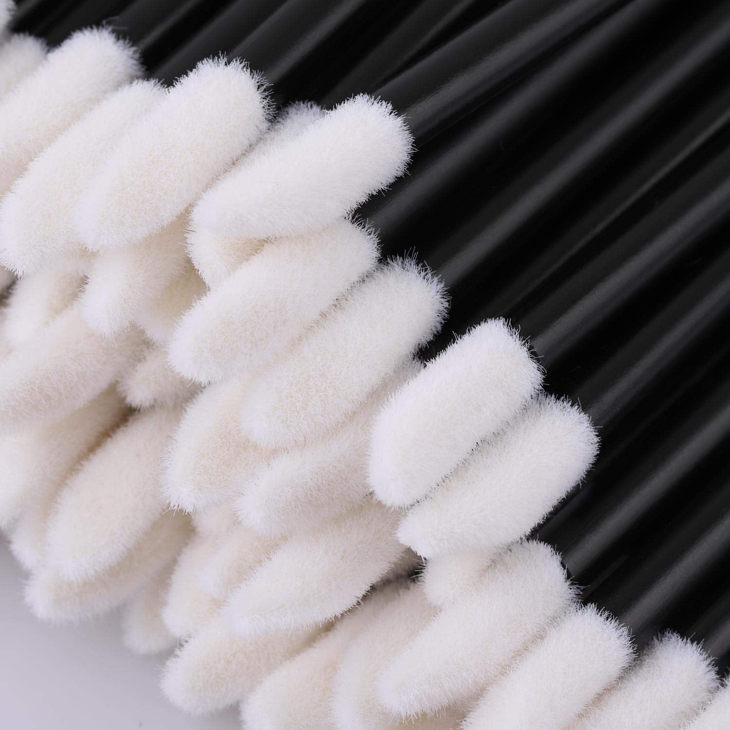 200 Disposable Mascara Wands and Lip Brushes - Lipstick and Lip Gloss Applicators for Eyebrow and Eyelash Extensions, Black