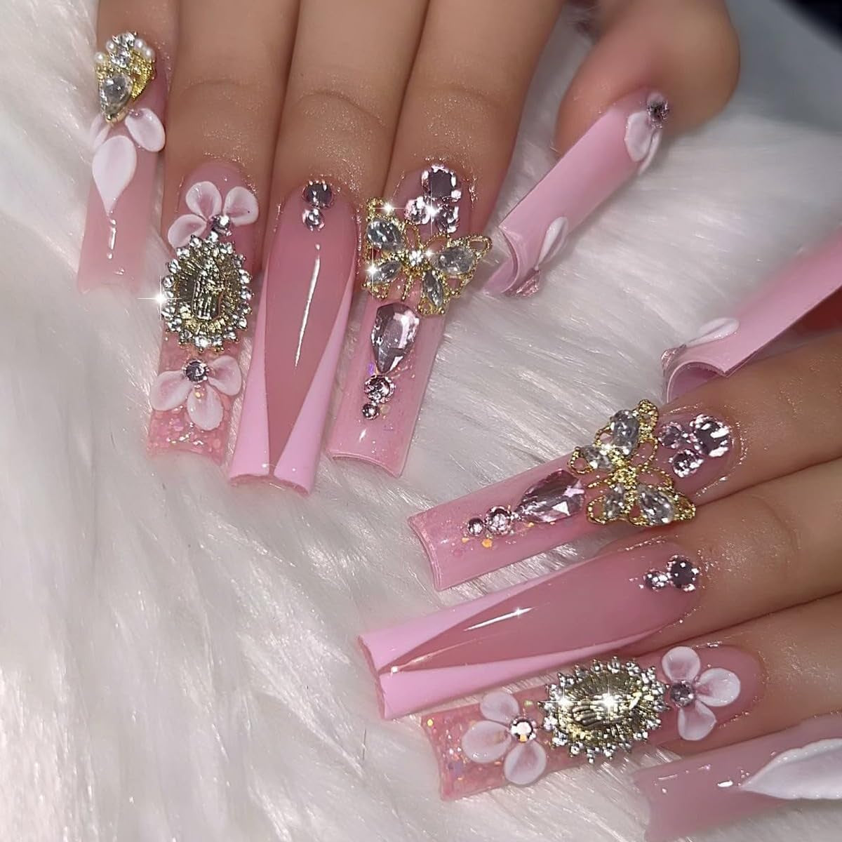 Press on Nails Long Square Fake Nails Silver French False Tip with Rhinestones Charms Design Glue on Nails 3D Heart Stick on Nails Elegant Glitter Glossy Acrylic Nails for Women Manicure 24Pcs