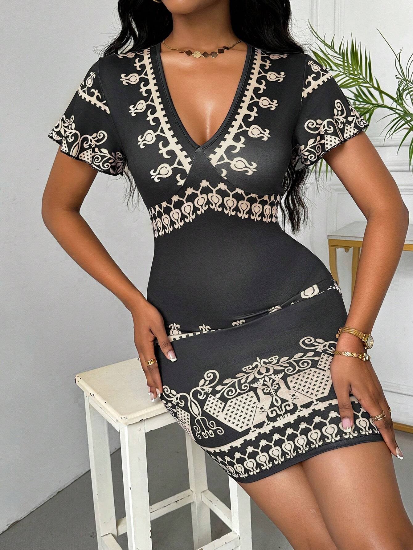 SHEIN Classic Women's Fashionable Printed Short Sleeve V-Neck Dress