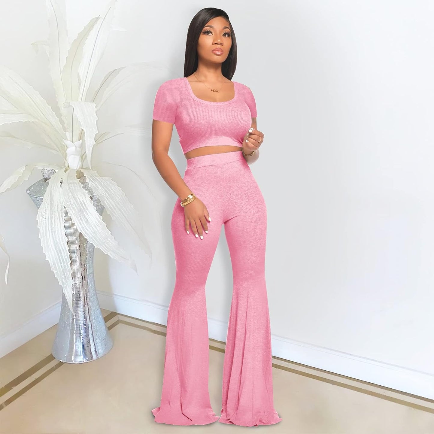 Women's 2-Piece Workout Set - Stylish Crop Top and High-Waisted Flared Pants for Yoga and Sports